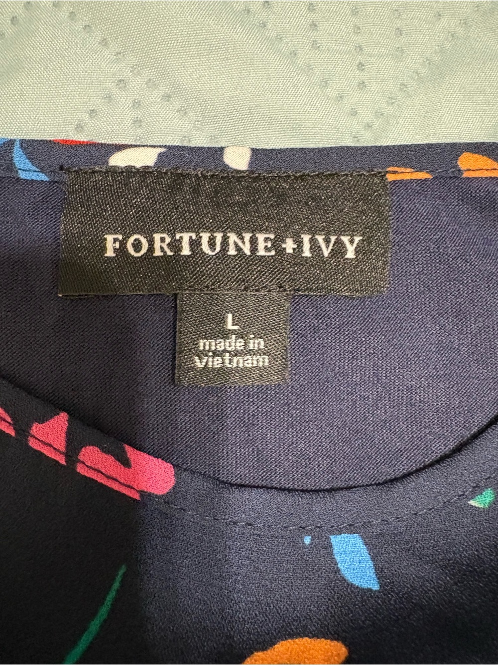 Fortune & Ivy Women’s Mixed Media Blouse Navy Floral Stitch Fix Size L - Picture 2 of 8